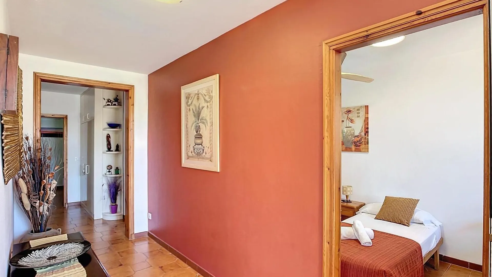 Villa Regina Cala'N Bosch  Holiday home Cala'N Bosch (Menorca)